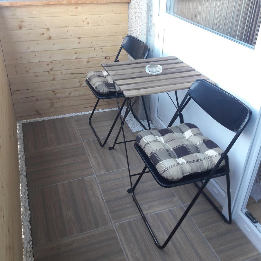 Stúdió 18 Apartman Kazincbarcika Exterior foto