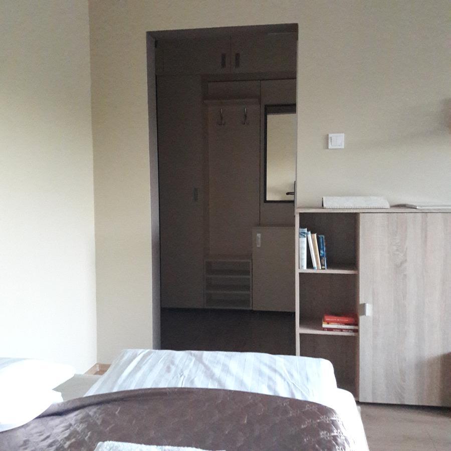 Stúdió 18 Apartman Kazincbarcika Exterior foto